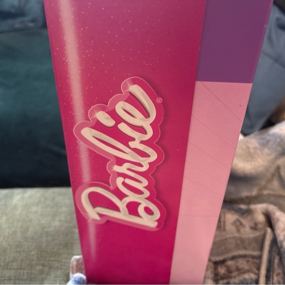 Barbie Doctor Set with Pink and White Gear - Picture 8 of 8